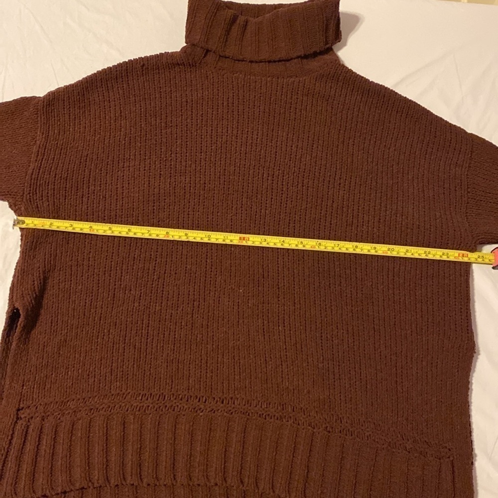 Aerie Burgundy Chenille Oversized Turtleneck Sweater Size Small NWOT - Picture 7 of 9